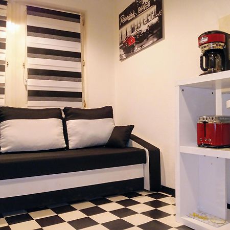Good Located Apartment Subway U6 Wohnung Berlim Exterior foto